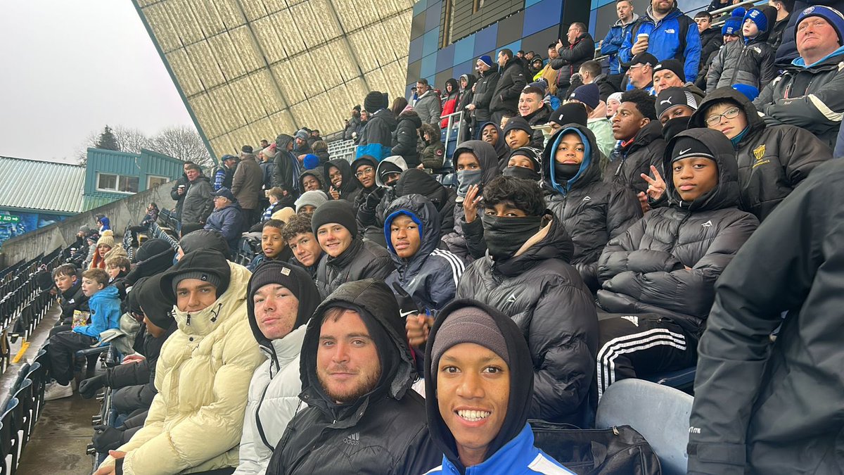 CelticSocAcad's tweet image. 🍀🏴󠁧󠁢󠁳󠁣󠁴󠁿 A fantastic day out for @transition_fc as they got to watch @CelticFC yesterday.

To round off their day the players then headed to Barrowfield for a match preparation session for their 2nd set of matches vs Cumbernauld Colts! 🙌🏻

#CelticSoccerAcademy
#TransitionFC