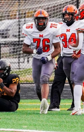 BigRiverRivalry's tweet photo. Congratulations and welcome to the #BigRiverRivalry family @elicandia9 of @Lancers_footbal! #SOUTH #BRR2023 https://t.co/TTzO3CZTsV