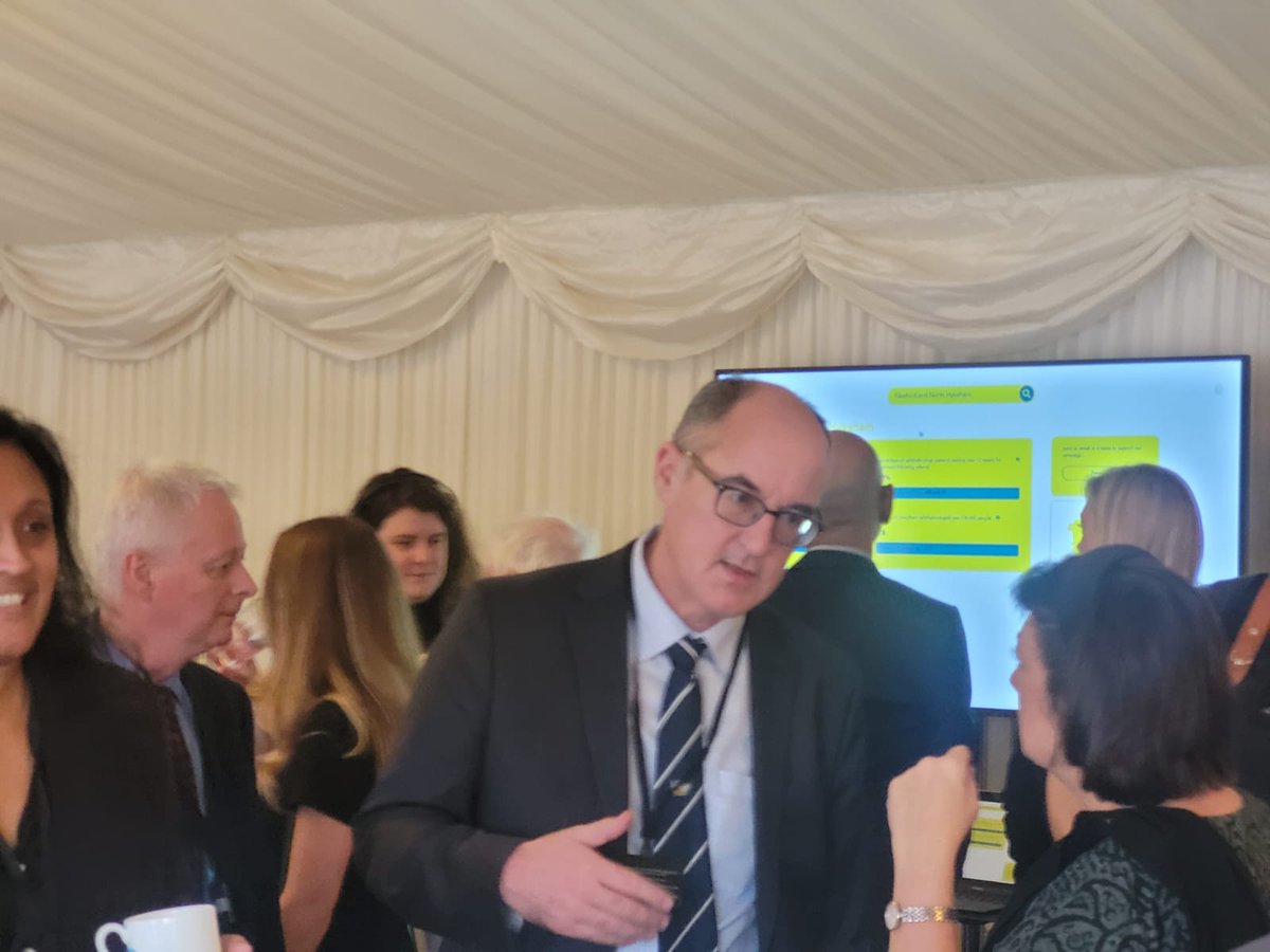 Our @RCophthPres at #WestminsterEyeHealthDay today calling for a national #eyehealth plan for England along with our partners in #TheEyesHaveIt
Read our report eyeshaveit.co.uk/wp-content/upl… 

@OVIDHealth @fightforsight @RNIB @The_AOP @MacularSociety @RCOphth @Roche #TheEyesHaveIt