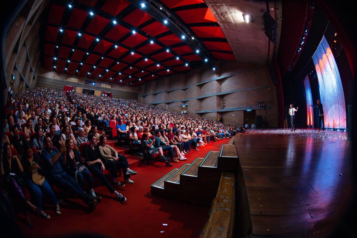 ⚡️MEDELLÍN⚡️
Nos vemos 15 y 16 de diciembre en el <a href="/teatroudem/">Teatro UdeM</a> con el show de  <a href="/frankelflaco/">Frank Martínez</a> “fe ciega” para que cerremos el año con muchas risas. 😂 

🗓️ 15 y 16 de diciembre de 2023
📍 <a href="/teatroudem/">Teatro UdeM</a>
⏰ 8:00 p.m. - 6:00 p.m. 
🎟️ @_eticketablanca_ 

#AgendaTeatroUdeMedellín #Comedy