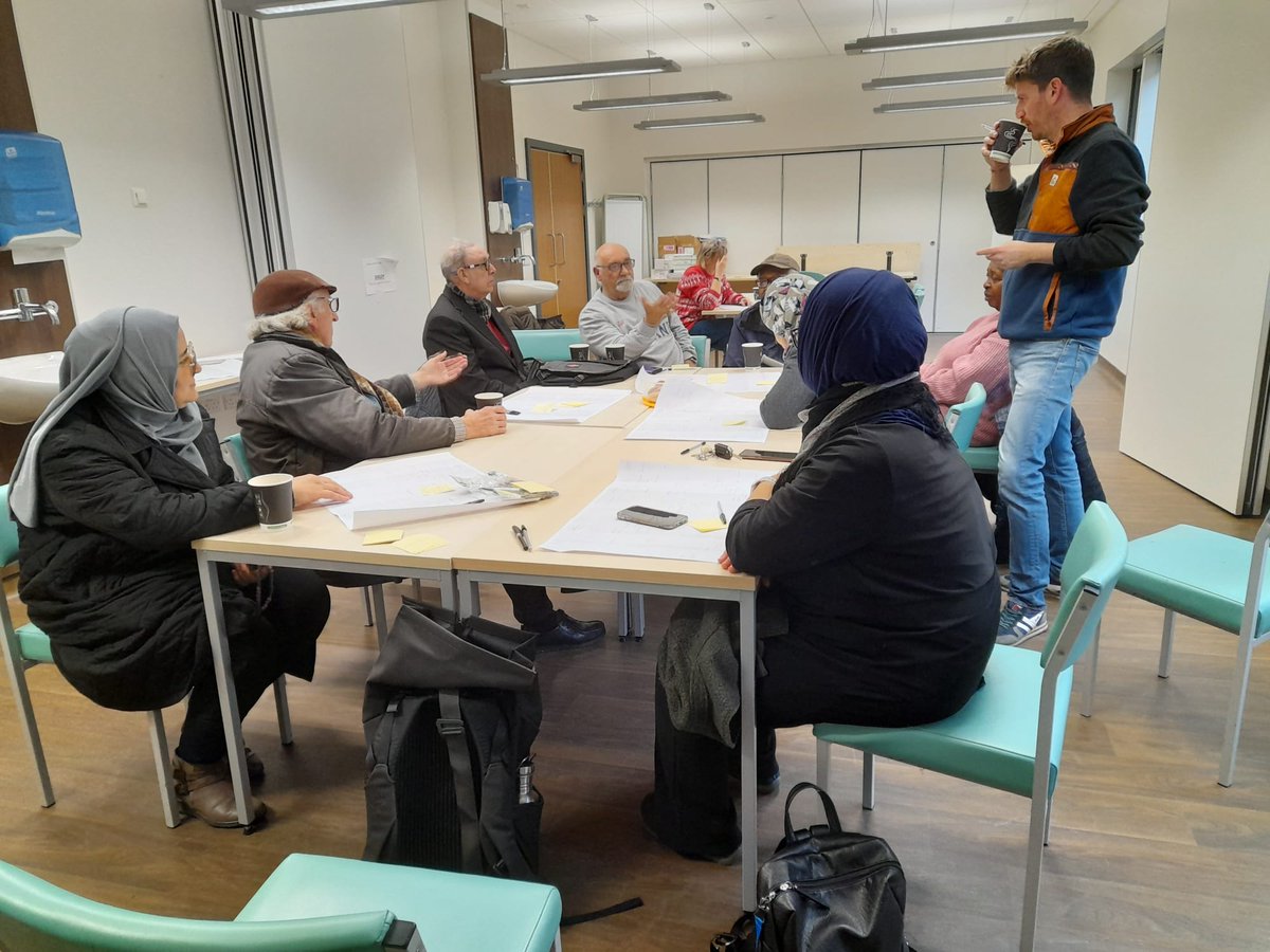 Good to hear from @MrTomFrench about how much he learned from our Monday walking group about their relationship to different neighbourhoods. It's great to be able to support local people in sharing their views for projects like this, and reduce #digitalexclusion.