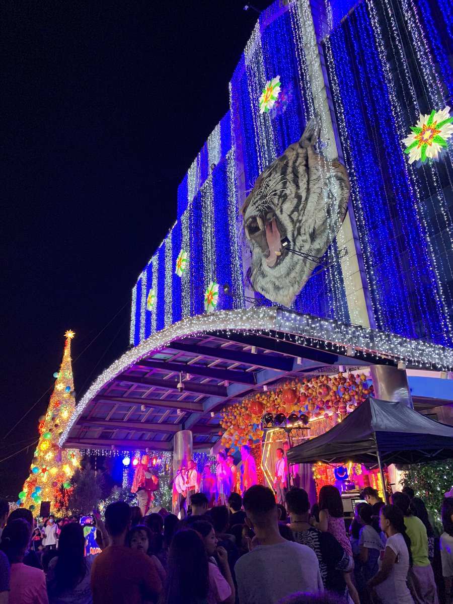 Tiger City Of The Philippines, Mandaluyong 🎄🇵🇭 
#ChoosePhilippines #ManilaPh #PaskuhanSaMandaluyong #TravelWithWanderessAby #LiveLoveWander #AbusDiary