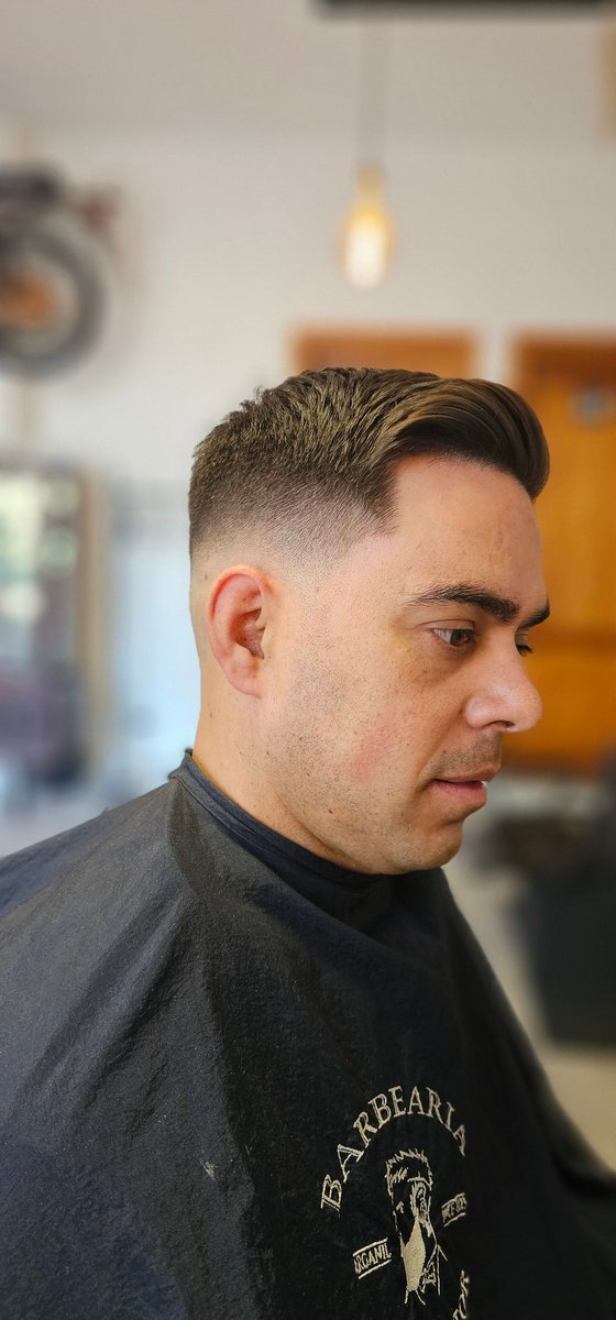 B_do_Senhor's tweet image. Good Morning 
#fancybarber 
#barbershop 
#cleanfade 
#fadeup 
#arganil 
#barbeariadosenhor