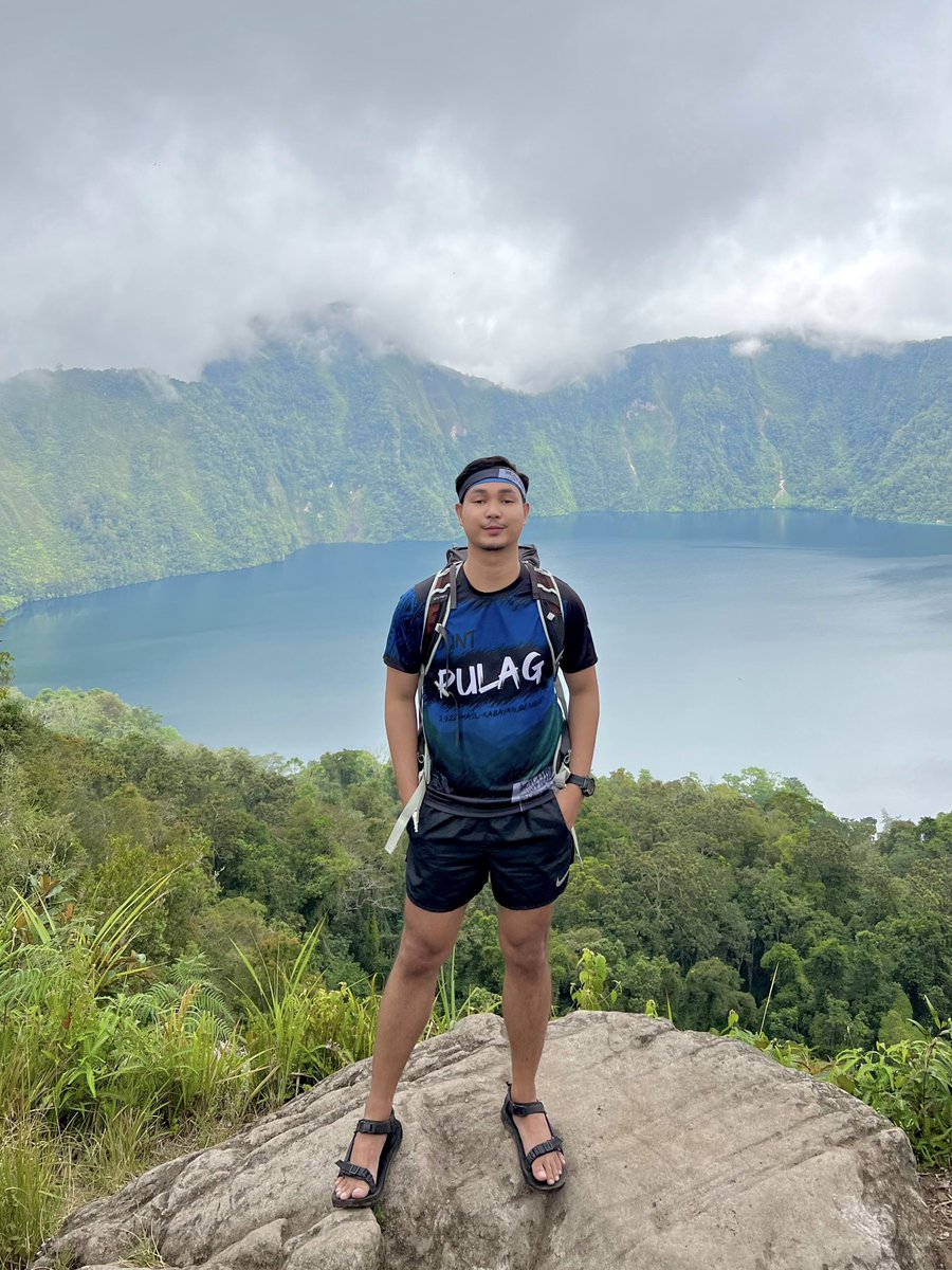paoloxmartinez's tweet photo. Happy Int’l Mountaineering Day! ⛰️
#Holon #Apo #Pulag #Tabayoc https://t.co/FhAn7hAzF8