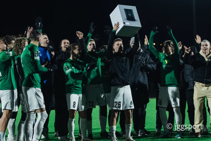 Í vikunni er leikurinn í @europacnfleague . Strákarnir ferðast til Lublin í Póllandi þar sem leikurinn við Zorya Luhansk fer fram. Frábær 3-1 sigur á Víkingum í úrslitum Bose bikarsins er gott veganesti í síðasta leikinn á lengsta fótbolta tímabili íslandssögunnar. 📷 jggsport