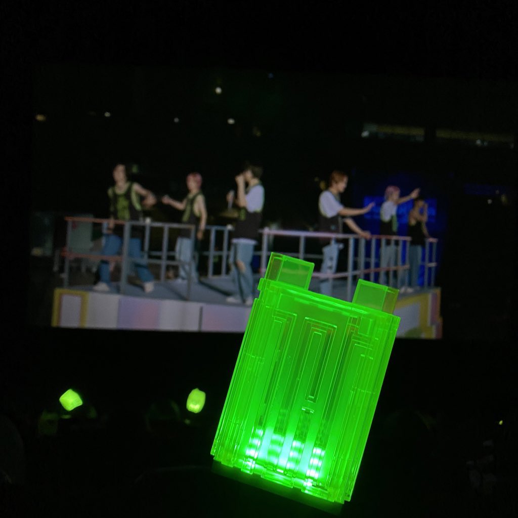 xchsan99's tweet photo. *ੈ✩‧₊˚ marked my first nct show as baby czennies 💚 *✩‧₊˚
#NCTNATIONmovie_MY https://t.co/DJH7BDtJbt
