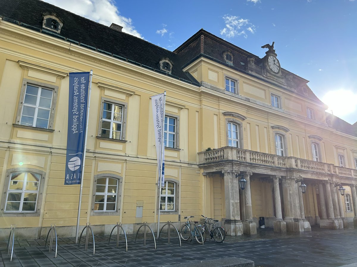 Had an inspiring morning @IIASAVienna ! Thank you John, Fulvio, Florián and colleagues for the interesting discussions. Looking forward to next time!