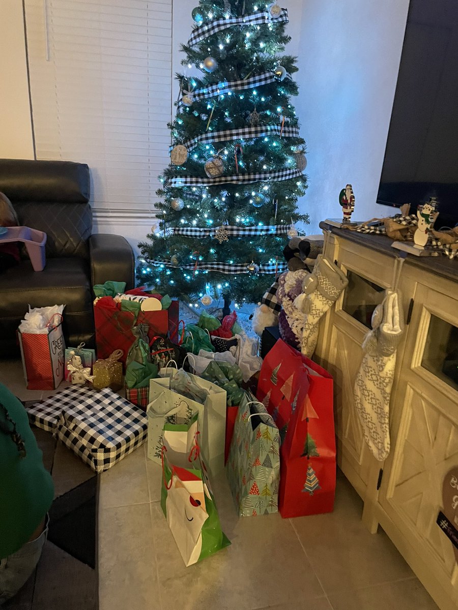 Mrs. Fretterd (@evanafretterd) on Twitter photo Had a great <a href="/FPCSGA/">FPC SGA</a> Christmas party! Thank you to the Collins family for hosting. <a href="/CherylColl68433/">Cheryl Collins</a> <a href="/FPCHS/">Flagler Palm Coast High School</a> Had a great <a href="/FPCSGA/">FPC SGA</a> Christmas party! Thank you to the Collins family for hosting. <a href="/CherylColl68433/">Cheryl Collins</a> <a href="/FPCHS/">Flagler Palm Coast High School</a>