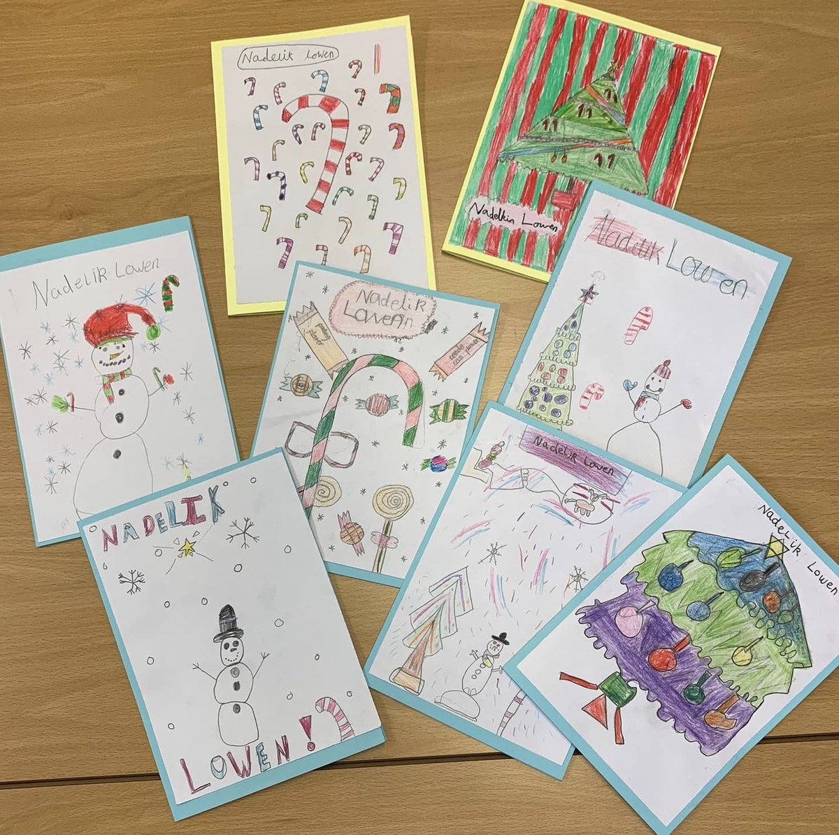 Christmas Cards / Kartennow Nadelik! A festive treat in the advent calendar today: these bryntin / brilliant Christmas cards created by Bodriggy Academy! Pur deg / Very nice! ⭐️🎄🎅