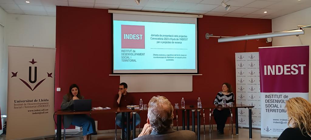 Jornadas de presentacion de proyectos <a href="/INDEST_UdL/">INDEST UdL</a> con 2 proyectos de <a href="/gesec_UdL/">GESEC-UdL</a> y <a href="/GIrblleida/">GReCS_IRBLleida</a> sobre #parkinson  <a href="/Helenaferlago/">Helena Fernández Lago</a> <a href="/filipbellon/">Filip Bellon</a> <a href="/rubinatesther/">Esther Rubinat Arnaldo</a> <a href="/MariaMasber/">Maria Masber</a> y #mujeresmigrantes <a href="/EricaBrionesVoz/">Erica Briones-Vozme</a> <a href="/JTMATEOS/">José T. Mateos</a>  <a href="/MontserratGea/">Montserrat Gea</a> <a href="/Carol_Climent/">Carol Climent Sanz Ph.D. 🍉</a>