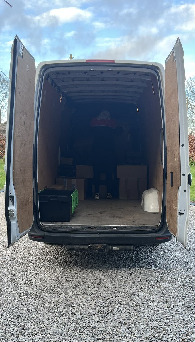 supdott_'s tweet image. Just spent 30 minutes guessing PIN codes with my DPD driver. Thanks so much @JDSports
