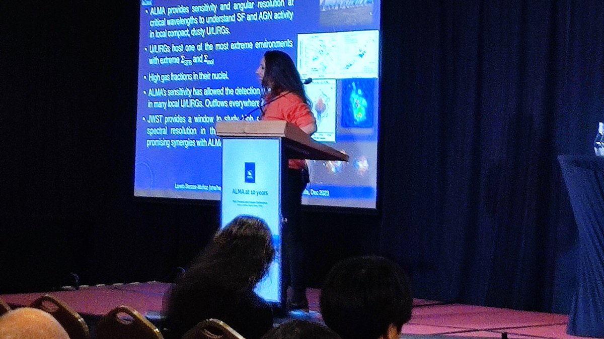 sebanube's tweet image. Loreto Barcos es astrónoma, trabaja como científica asociada a NRAO/ALMA, y es ex-alumna de la carrera de Lic. en Ingeniería Física de @FisicaUsach! Acá presentando en #ALMA10years en Puerto Varas la semana pasada. Grande Loreto! ✨

@astroCIRAS