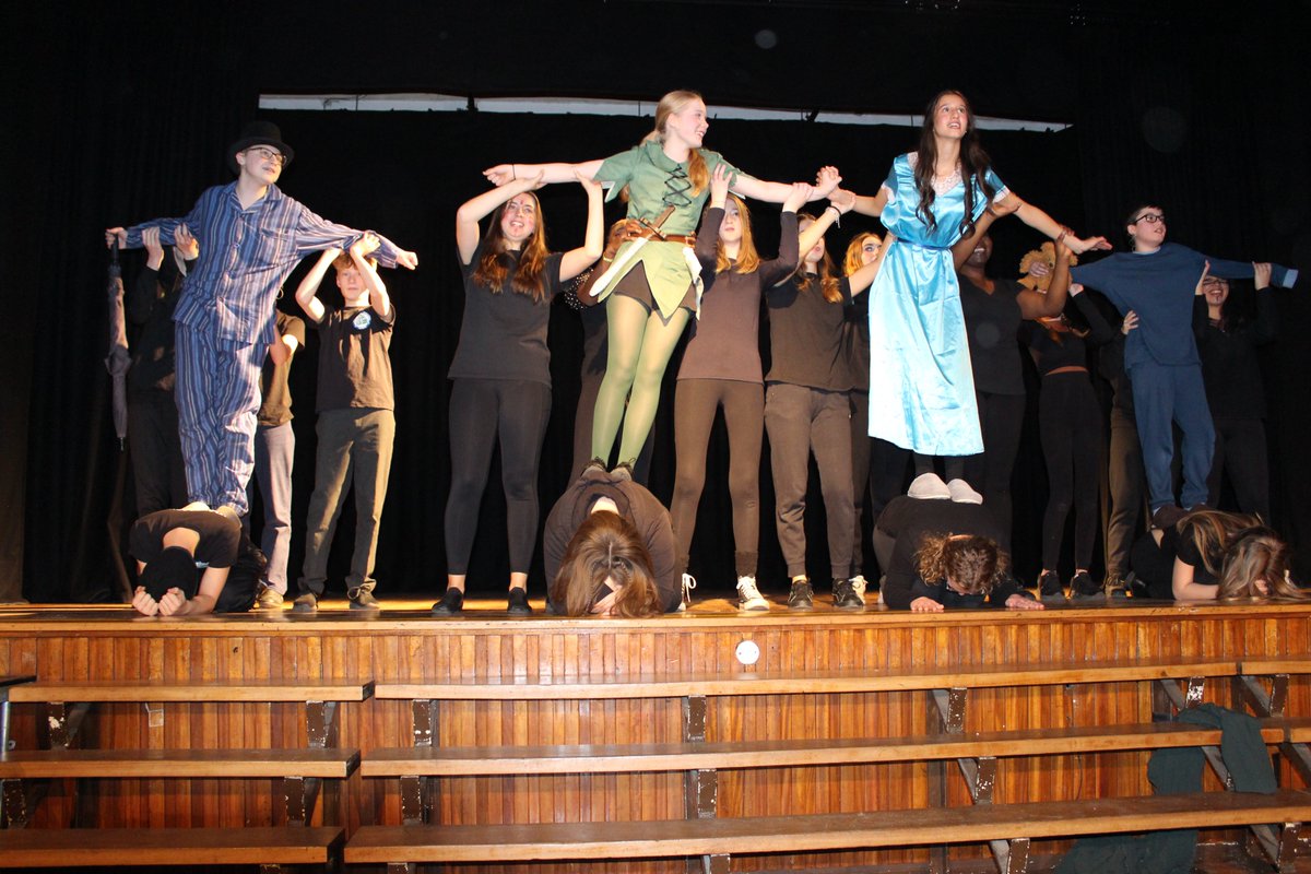 HylandsSchool's tweet image. We hope you all managed to come along to see Peter Pan Jr last week! If you did miss it, follow the link below to look through the photographs we got from the amazing performances.
hylands-tkat.org/news/newsfeed/…
#PeterPanJr #SchoolPerformance