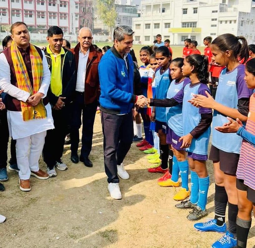 Encouraging to witness a large pool of girls taking up football in the hinterland as their preferred sport. Appreciation to Uttar Pradesh Football Sangh for their efforts & @Kreeda_Bharati for conducting Lucknow Sports Festival.