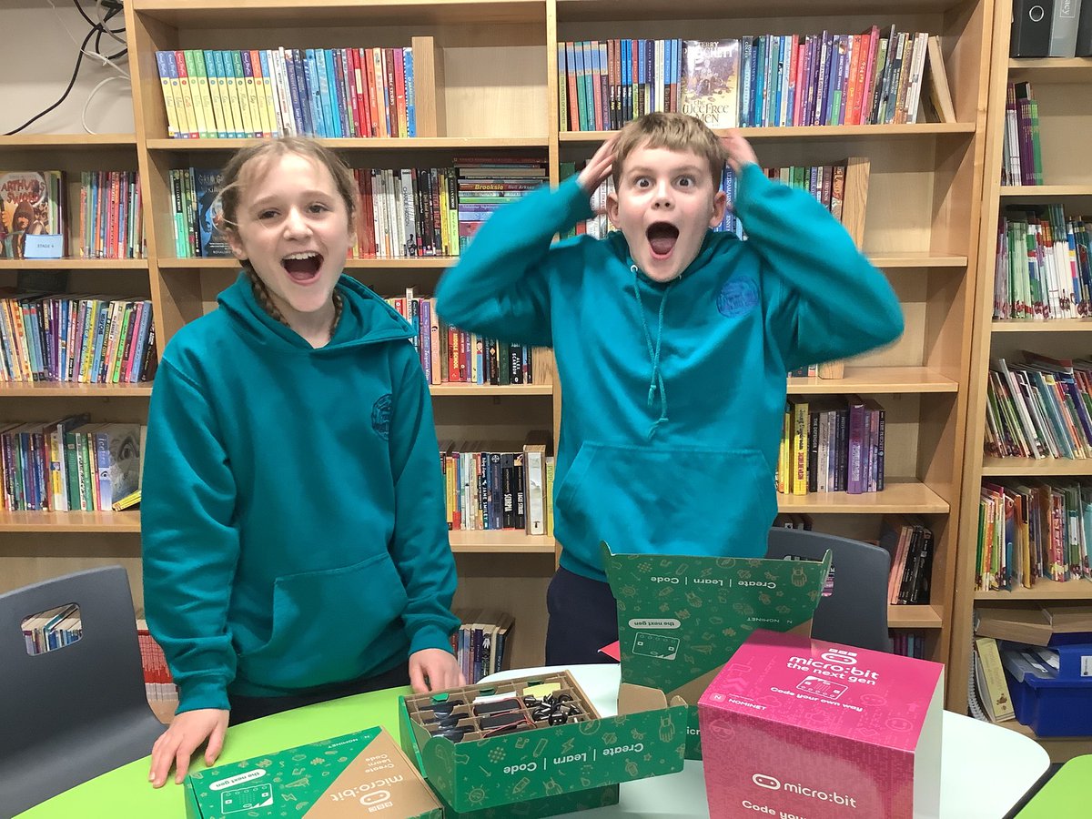 😀 It’s safe to say our #digitalleaders were excited with their parcel today - 30 micro:bits and accessories from @microbit_edu! 

We can’t wait to use them across the curriculum in class, plus starting the new micro:bit project pathway in @codeclub. 

#ackworthhowardcomputing