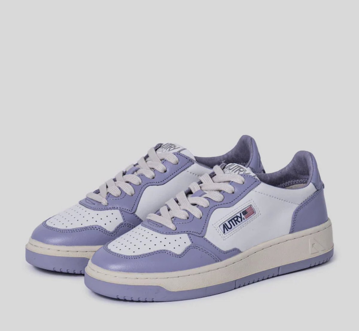 ZPamintz's tweet image. 🌈 Pre- order 🌈

รองเท้า #Autry  ไอดอลใส่กันเยอะมาก

• คู่ละ 5590.-  #ส่งฟรี

สนใจสอบถามไซด์ได้เลยน้า 

#ปามิ้นรับพรี #ตลาดนัดaespa #ตลาดนัดnctdream #ตลาดนัดwayv #ตลาดนัดnct #ตลาดนัดEXO #ตลาดนัดblackpink