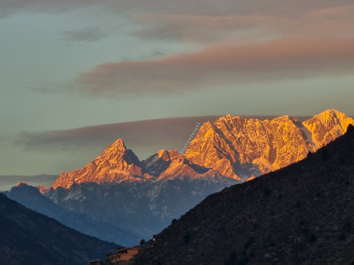 Happy world Mountains Day.!!!

Koshain Peak this evening Swat Pakistan 🇵🇰 

#WorldMountainDay #mountainpakistan #mountaincommunities #mountains #pakistan #hindukush #swatpakistan #travelpakistan #seemypakistan #beautifulpakistan