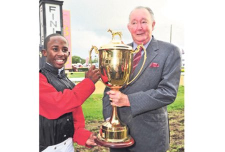 Happy 86th birthday Sir David Seale 🎂🎊🎉🎁