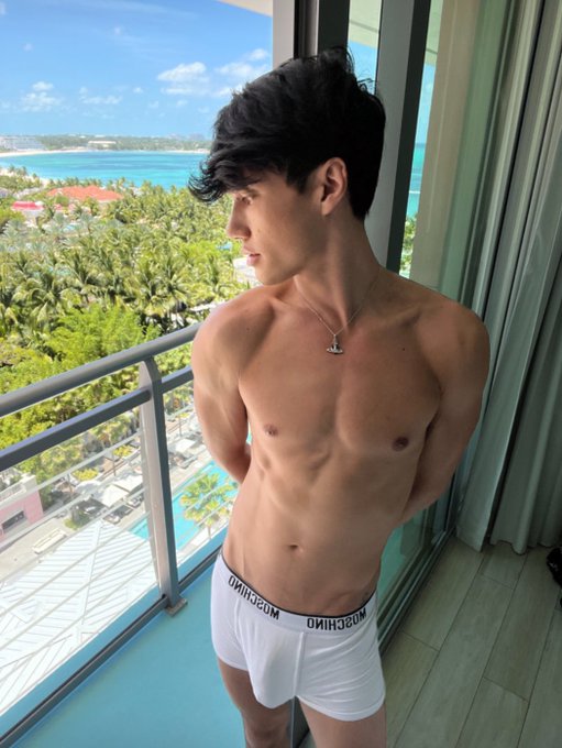 Paradise https://t.co/TNL6rXYNja