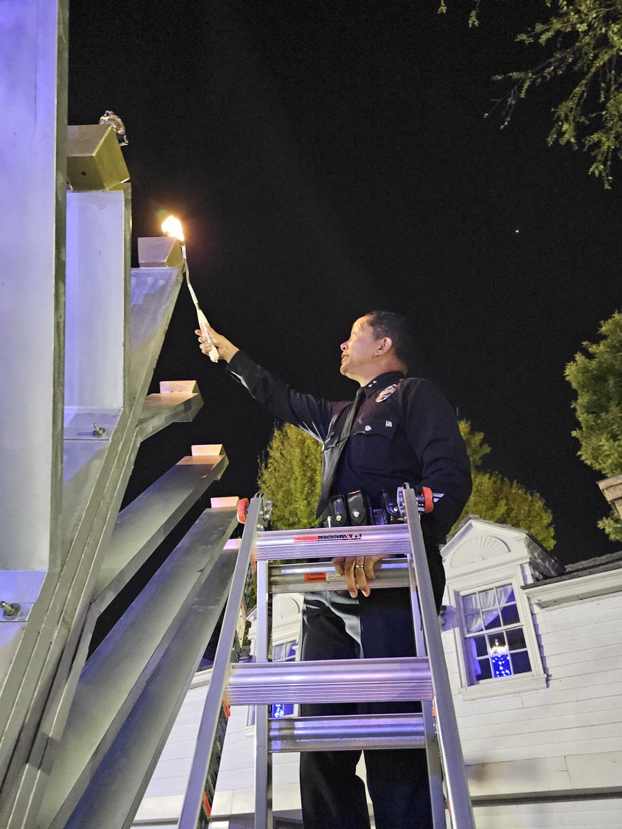 Great Hanukkah celebration with LAPD lighting the menorah. Many thanks to Chabad of the Valley! Terrific showing of the community coming together