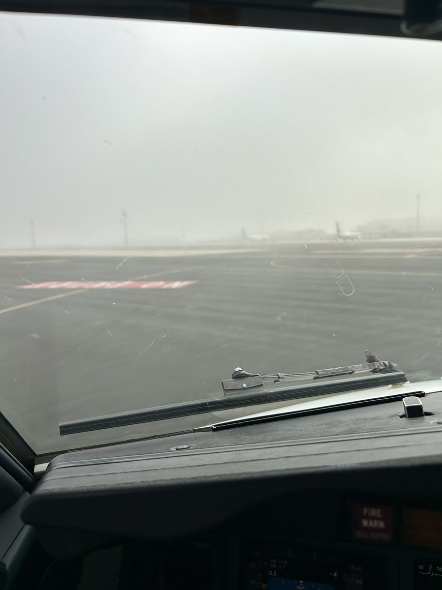 Se esta poniendo interesante la cosa en Malaga (LEMG)  con la niebla entrando desde el Mar <a href="/controladores/">😉Controladores Aéreos 🇪🇸</a> , a ver quien encuentra las dos pistas en la primera foto