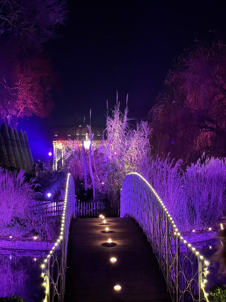 Bordeaux Tourisme (@bordeauxtourism) on Twitter photo Talence en Lumières 🌟 Ce week-end, une escapade enchanteresse vous attend autour d'un parcours illuminé et sonore 🐠 Une invitation à voyager dans l'univers féerique de l'océan 🌊 <a href="/VilledeTalence/">Ville de Talence</a>
📅 15 au 17 décembre
⏰ De 18h à 21h
📍 Parc Peixotto - Tram B Talence en Lumières 🌟 Ce week-end, une escapade enchanteresse vous attend autour d'un parcours illuminé et sonore 🐠 Une invitation à voyager dans l'univers féerique de l'océan 🌊 <a href="/VilledeTalence/">Ville de Talence</a>
📅 15 au 17 décembre
⏰ De 18h à 21h
📍 Parc Peixotto - Tram B