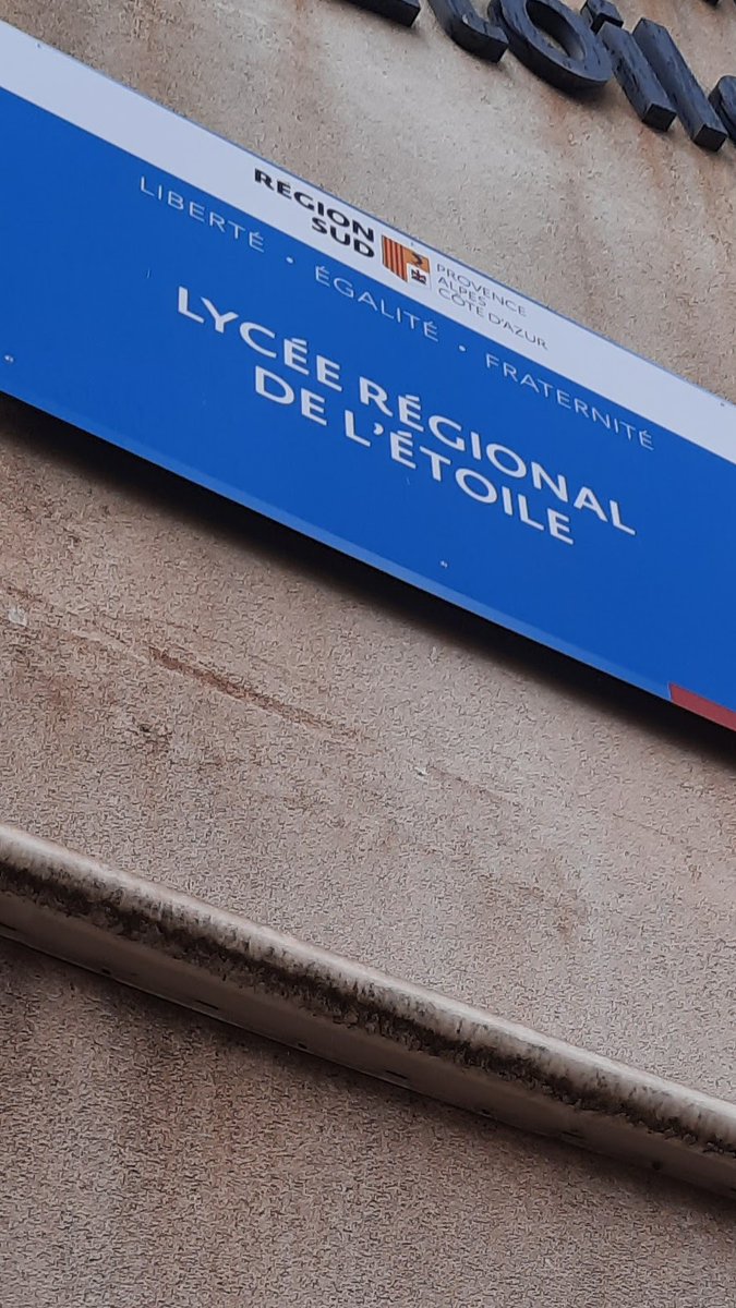 LeBras78173605's tweet image. Les délégués de la @FSUregionSUD à la rencontre du personnel du lycée #letoile  de @MaRegionSud où celui-ci remercie la @FSUregionSUD d'être toujours omniprésente  pour eux