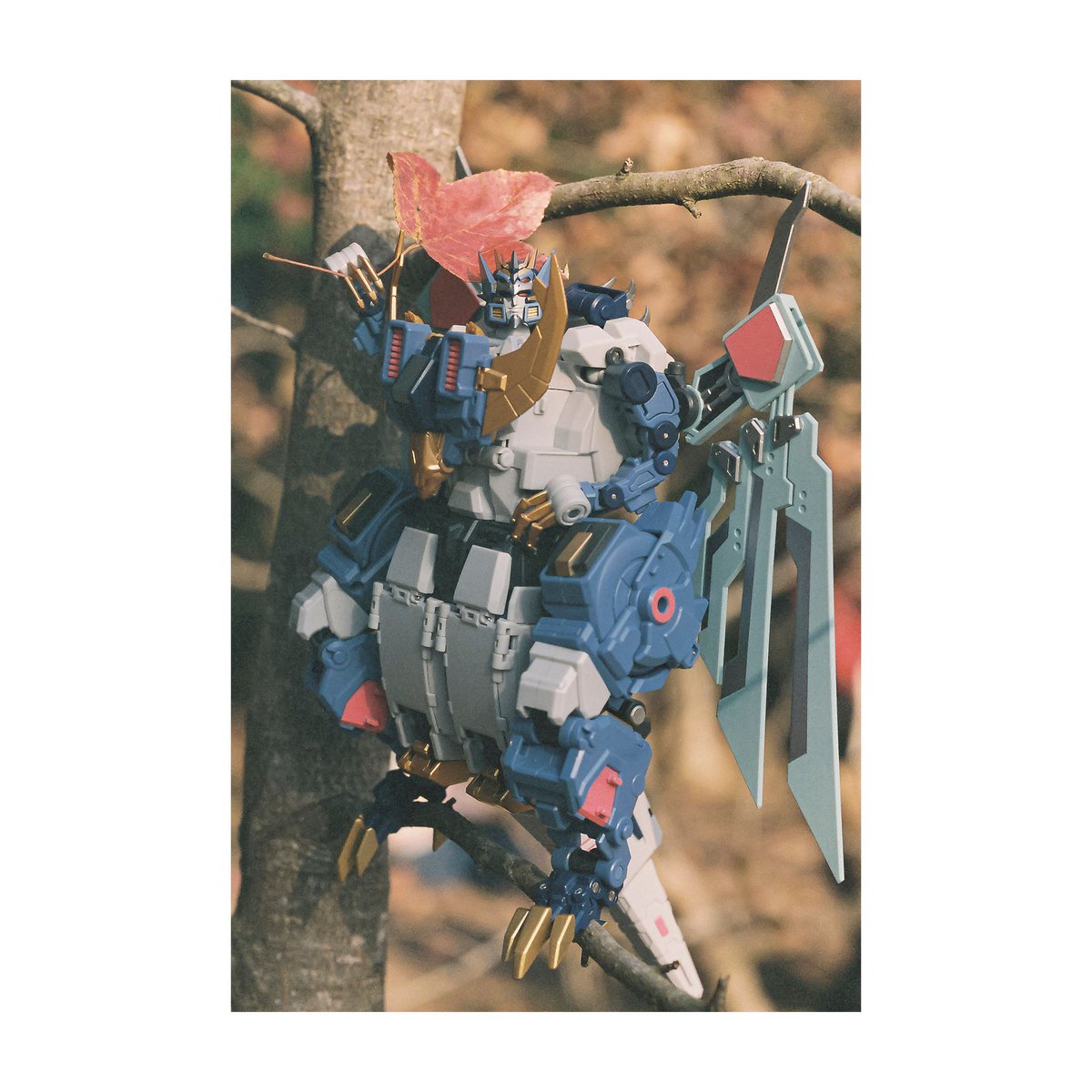 MagnusLabel's tweet photo. “Wild is the Wind”
#NikonF3 #Tamron52BB
#IShootFujifilm #FujiPro400H
D&S PhotoGoldenHK
#Transformers #トランスフォーマー #Deathsaurus #デスザラス #MastermindCreations #MMC #DZef #3rdPartyTransformers #フォルダー画像に癒しを求める #Maccadam #MagnusLabel #LoadFilm https://t.co/uEGxwZ9bnK