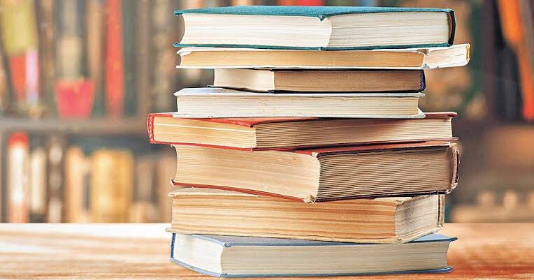 ¡Buen inicio de semana!

¿Ya tienen sus lecturas para este fin de año? 

#IOBEditorial #Libros