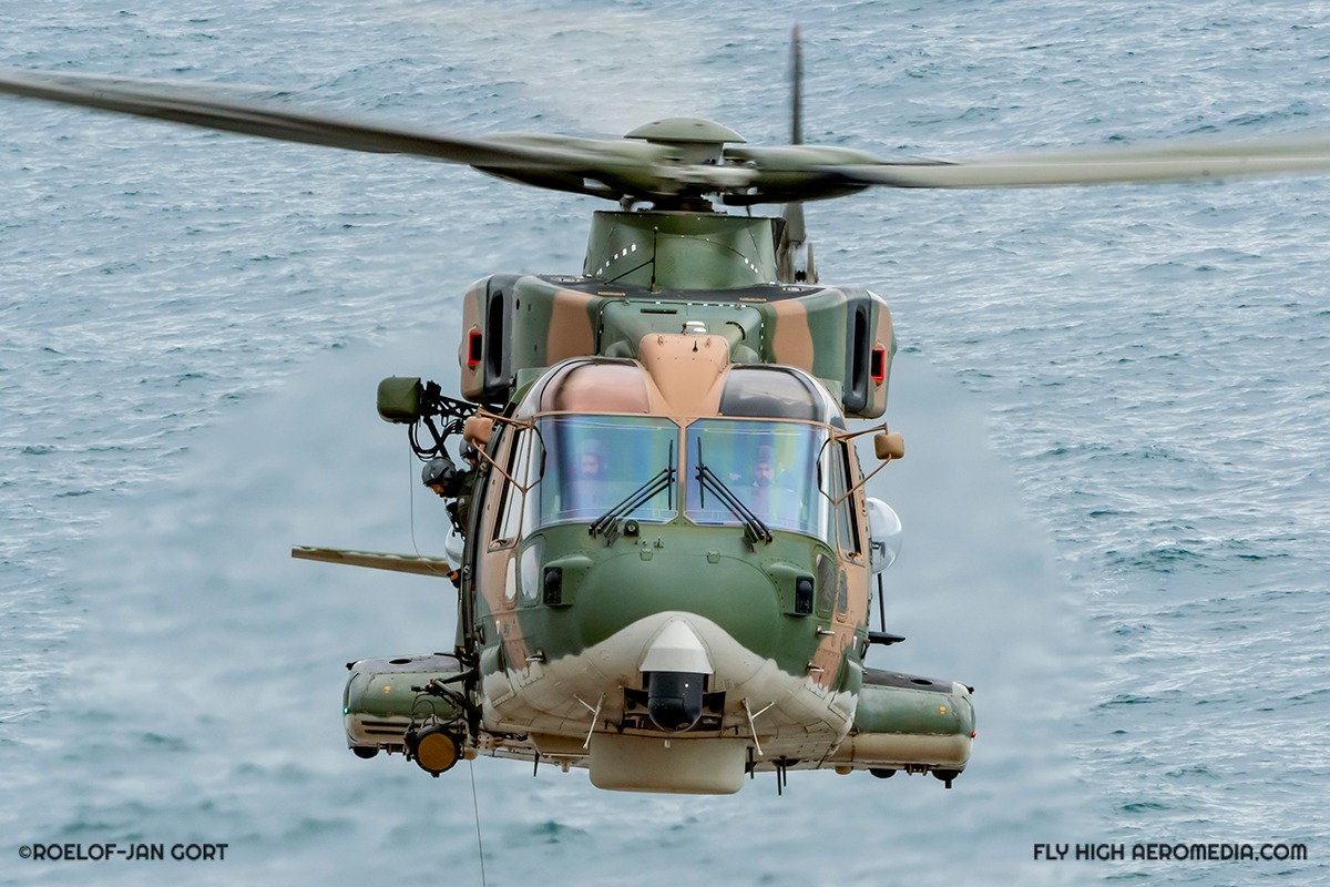 It's #MerlinMonday today with a Portuguese AW101 Merlin of the @Esquadra751