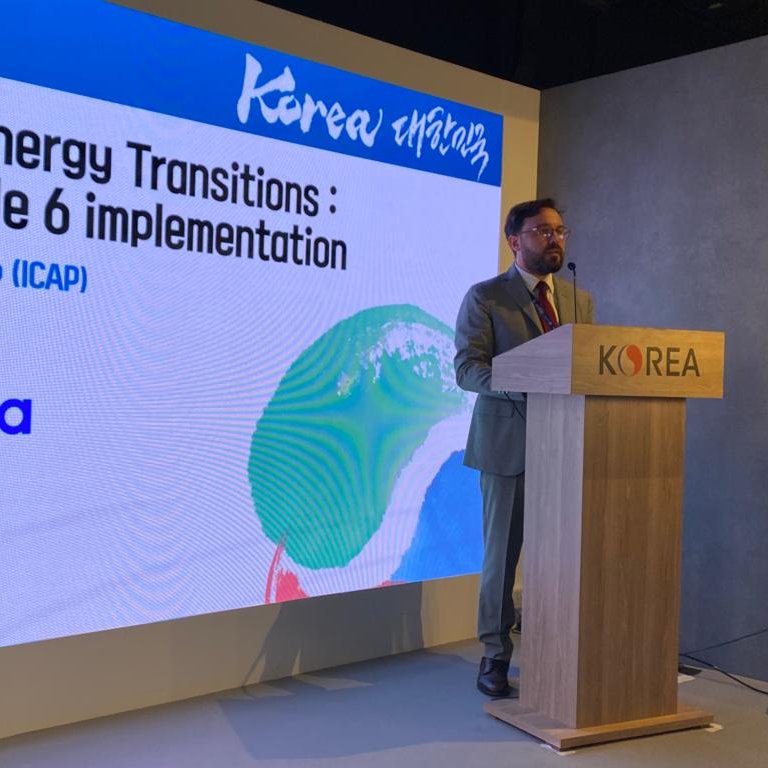 Delighted to provide opening remarks on how domestic carbon markets and Article 6 can enable clean energy transitions at a COP28 event hosted by @MOEKorea International cooperation, including on carbon markets, will be important to accelerate decarbonisation in the energy sector