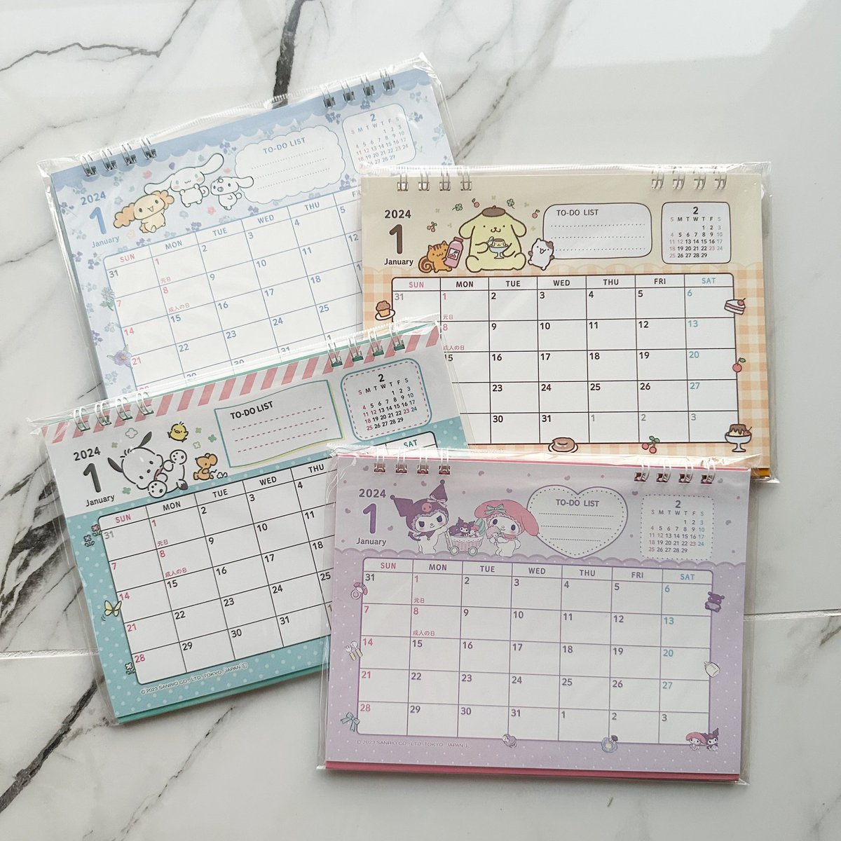 𝘾𝙝𝙧𝙞𝙨𝙩𝙢𝙖𝙨 &amp; 𝙉𝙚𝙬 𝙔𝙚𝙖𝙧 𝙂𝙞𝙛𝙩 ✧
🤍 ปฏิทินซานริโอ้ปี 2024 ลุ้นได้ทุกคนน้า
- มี 4 ชิ้น แจก 4 คน สุ่มลายให้นะคะ

/ rt นี้ถ้าอยากได้ชิ้นนี้ค่ะ 🌈 /