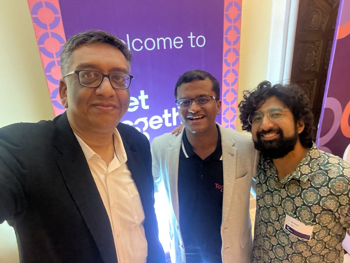 Attended a meetup after a long time, that too a slick kickass one! Kudos to @177pc and the @scaletogether team for pulling off this event!

And to @artikay sir for being there and making the introductions he does!