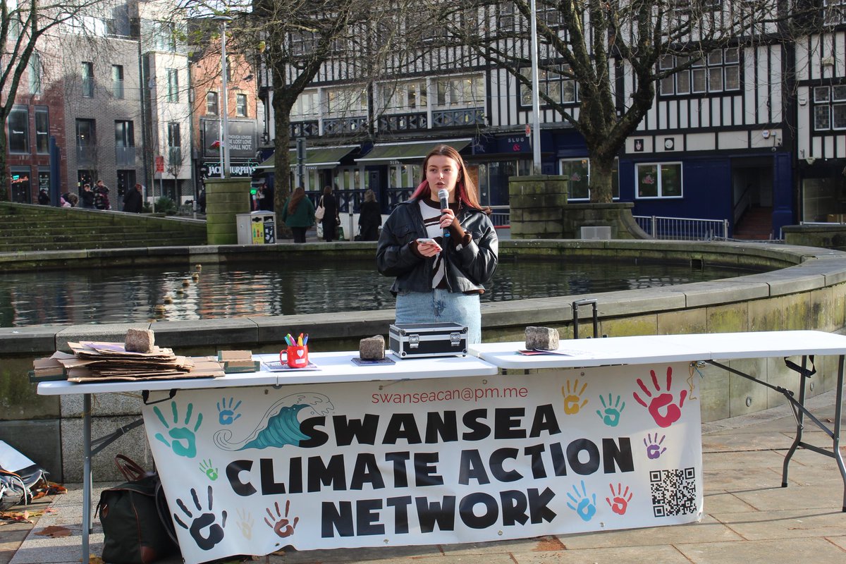 Embracing solidarity in Swansea🤝🌏 Thankyou everyone who gathered with us and climate justice coalition cymru at Castle Square on Global Day of Action for Climate change.💙🌦 #climatejustice #migrantjustice #solidarity #swansea #COP28UAE #climatejusticrnow