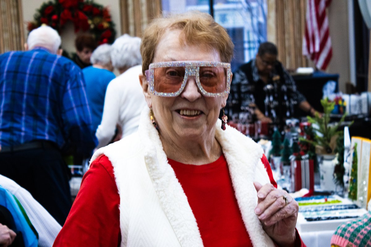 TreytonOak's tweet image. 🎄✨ Just had a blast at the Treyton Oak Towers Holiday Bazaar &amp;amp; Open House! 🏡❤️ From handmade crafts to festive treats, it was a joyous celebration of community spirit! 🌟🎁 Thanks to everyone who joined – can&apos;t wait for next year! 🎉👴👵 #HolidayFun #CommunityCheer