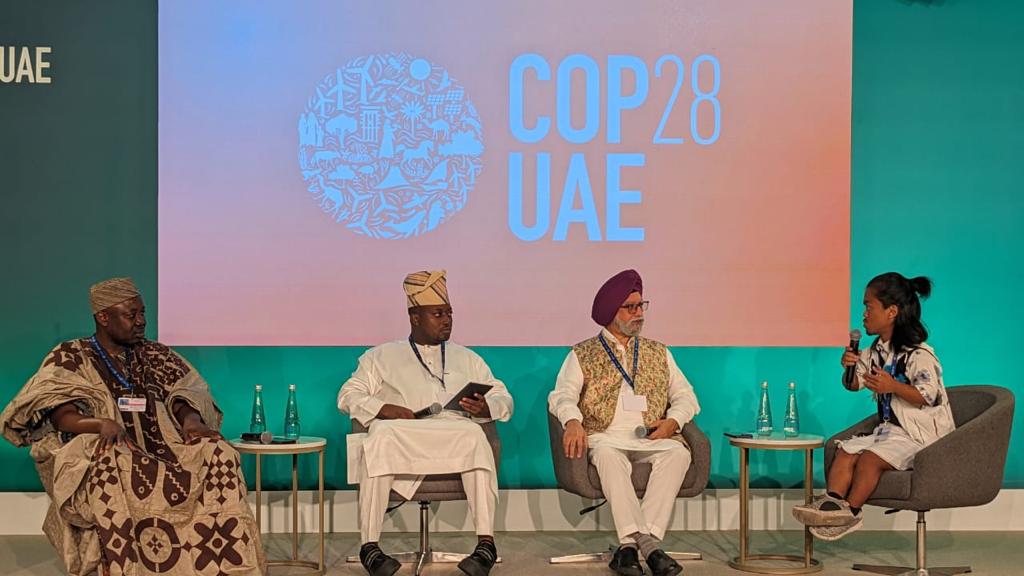 AgassiSamson's tweet photo. The @OfficialAPCNg
National youth leader @dayoisrael
#COP28
#COP28UAE
#DrSultanAlJaber
#Actionism
#ClimateAction https://t.co/rNuiTN4q8x