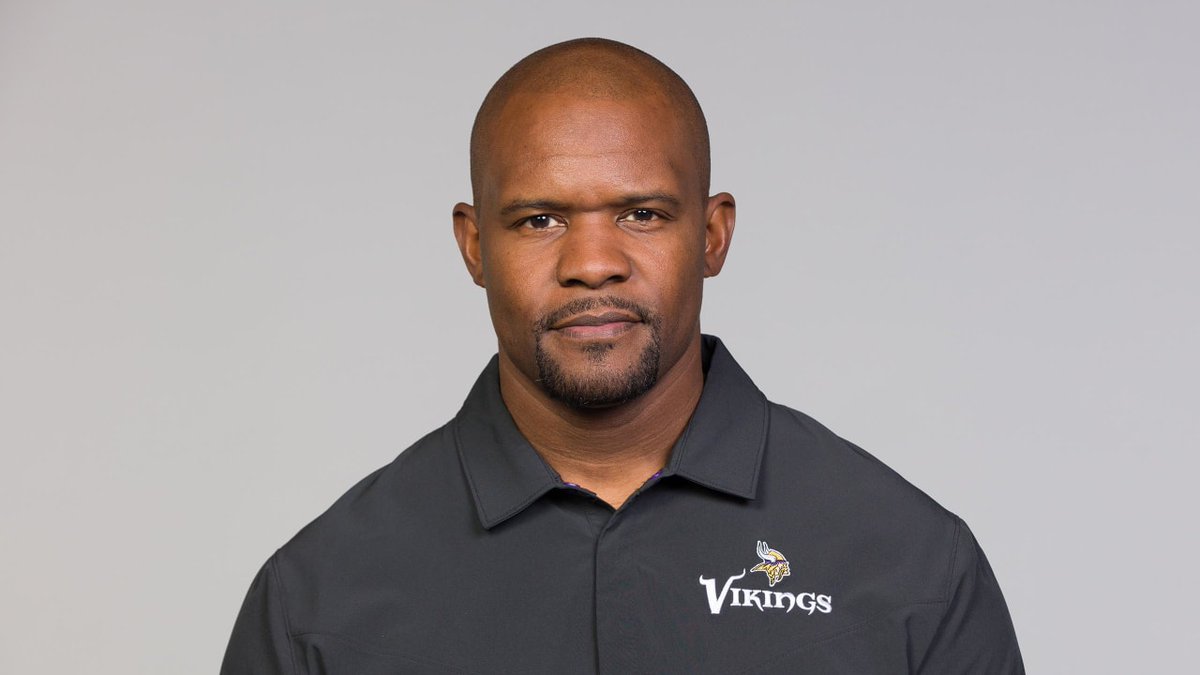 Brian Flores has produced one of the best defenses in the NFL -- overnight -- and he's doing it with... 

🏈 An undrafted rookie LB
🏈 A rookie 3rd round CB
🏈 A 2nd year, 4th round CB
🏈 One dominant edge rusher 
🏈 Zero Pro Bowl down linemen
🏈 A 6th round special teams safety