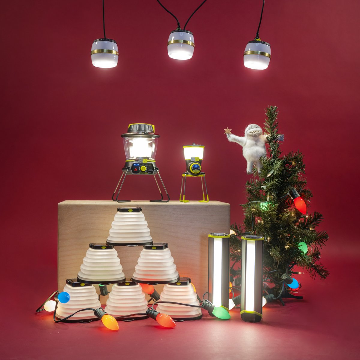 GoalZero's tweet image. Know someone whose favorite part of the holidays is the twinkly lights? Give them lights they’ll be able to put up all year round! We’ve got something for everyone from the powerful Skylight to the colorful Crush lights.  

#poweredbyGoalZero #giftideas #holidayshopping