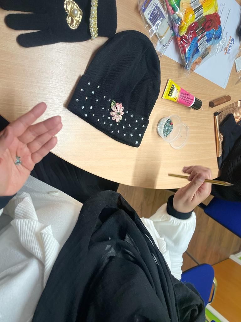eystwales's tweet photo. Look how talented our girls are, perfect timing for getting these gloves and hats ready for the winter.

#CardiffGirls https://t.co/CaiHoDVGmQ
