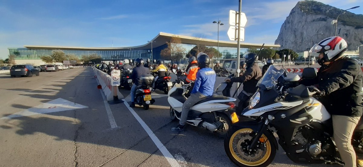 Motorcycle queue into Spain goes 'round the loop' on Monday afternoon