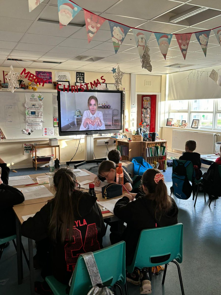 Primary 7 enjoyed listening to Geri Halliwell talk about her book ‘Rosie Frost’ this afternoon! @scholasticuk @SAC_Reads