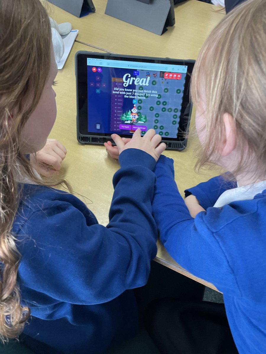 DeanburnPS_P4R's tweet image. Working collaboratively to use our coding knowledge in ICT. We managed to Code progressively more challenging routes to get Santa to the presents in time! #Codemas #ICT #Digi #DigitalTechnologies