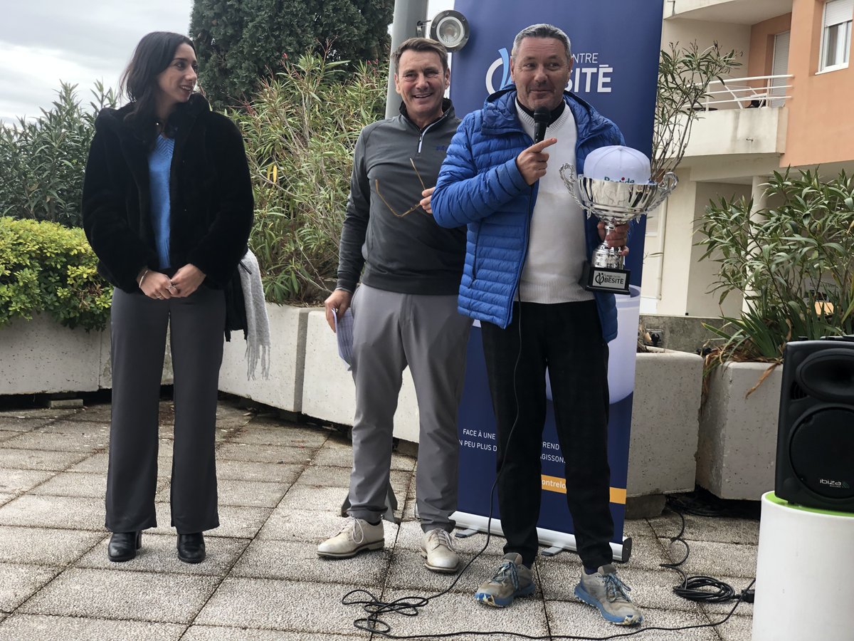 LigueObesite's tweet photo. Samedi 9 décembre, pas moins de 51 joueurs ont pris le départ de la première édition du tournoi de golf de la Ligue nationale Contre l’Obésité (formule stableford individuel en shot gun) au Golf de Fontcaude, à Juvignac.
https://t.co/zbekqt11Pl https://t.co/gH3IWju6MM