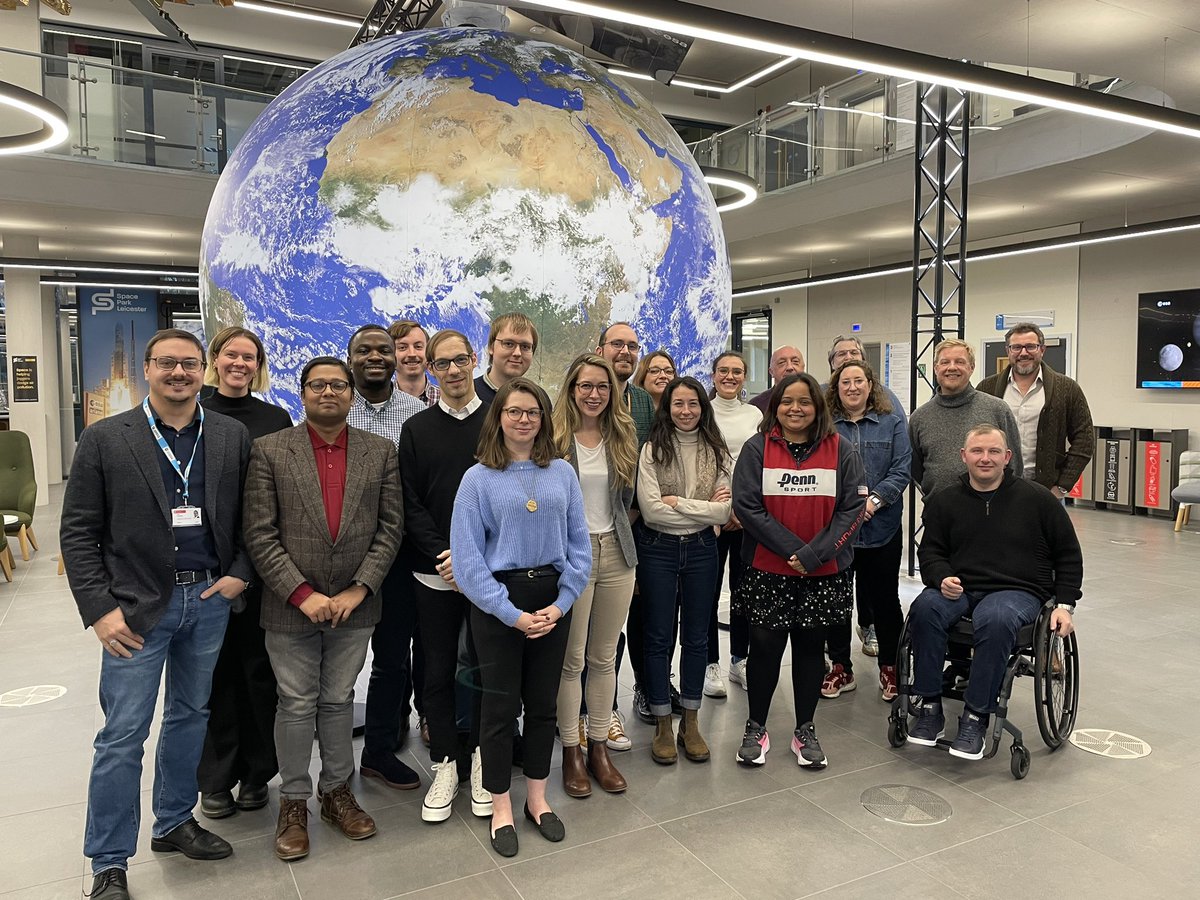 In the final break of the <a href="/AstropoliticsWG/">Astropolitics</a> event we made time for a group photo 📸📸📸
It’s been a productive and engaging day 🙏😊
<a href="/sarahzlieberman/">Dr Sarah Lieberman</a> <a href="/jmfey/">Jana</a> <a href="/andrewfutter/">Andrew Futter</a> <a href="/thMnsandthInstr/">Michael Mulvihill</a> <a href="/MarjanAjevski/">Marjan Ajevski</a> <a href="/SpaceParkLeic/">Space Park Leicester</a> <a href="/HyPIRUoL/">HyPIR at Leicester</a> #astropolitics23