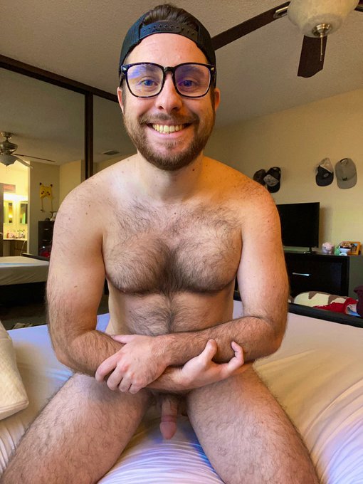 Hope y&rsquo;all have a great Monday!! https://t.co/Z9OOA0lqoy