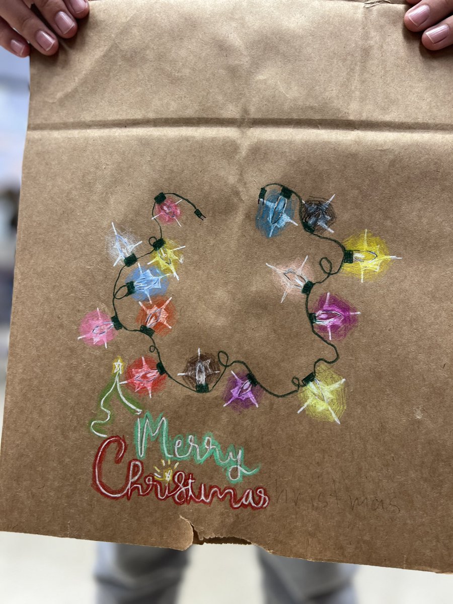 BaustStrackArt's tweet photo. Enjoying the holiday spirit here at @StrackKISD this week @kleinfinearts https://t.co/ietLJgOWf7