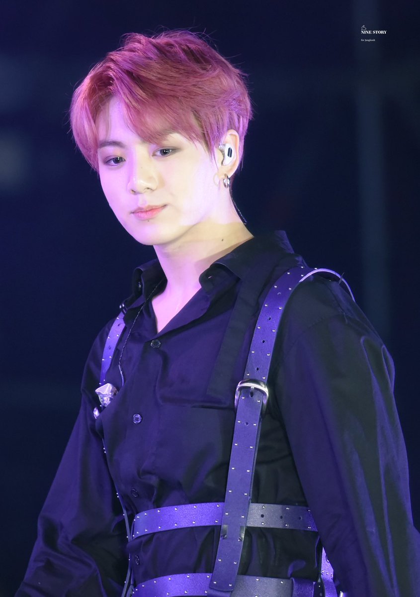 NineStory_97's tweet photo. 정국아 안올줄 알았던 오늘이 와버렸어
마음이 너무 아프다🥺
우리가 걱정하는것보다 더 잘해낼 아이니까 큰 걱정은 하지 않겠지만 다치지말고 아프지 않았으면 좋겠어

빛이되어주던 내 영원한 아이돌 정국아

잠시 사회인 정국이가 되어있을때
나도 더 행복해지고 멋있어질게
정국아 많이 사랑해🧡 https://t.co/mHrVBmFChN
