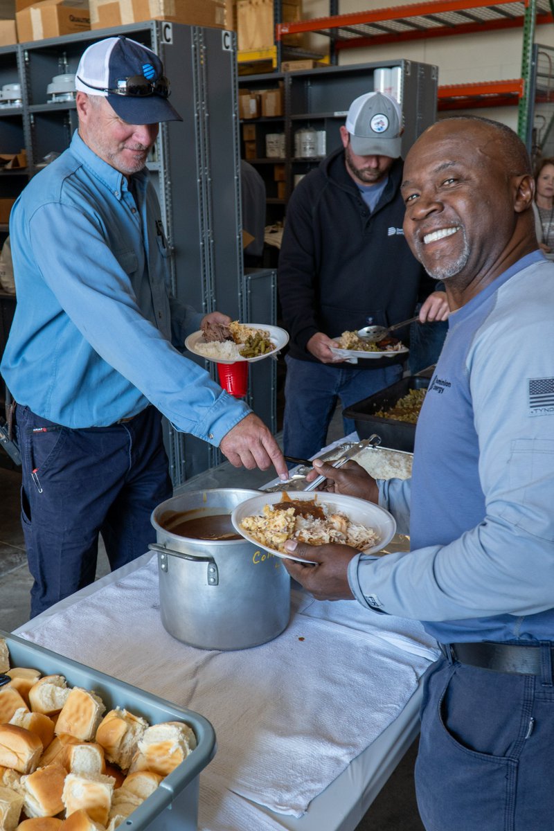 When they’re not working to keep the power on, they’re giving back.⚡️ Over 40 linemen, electricians, and technicians from @domenergysc raised more than $40,000 for the local Harvest Hope Food Bank this year through their annual Holiday Benefit Lunch. 🎅🎄