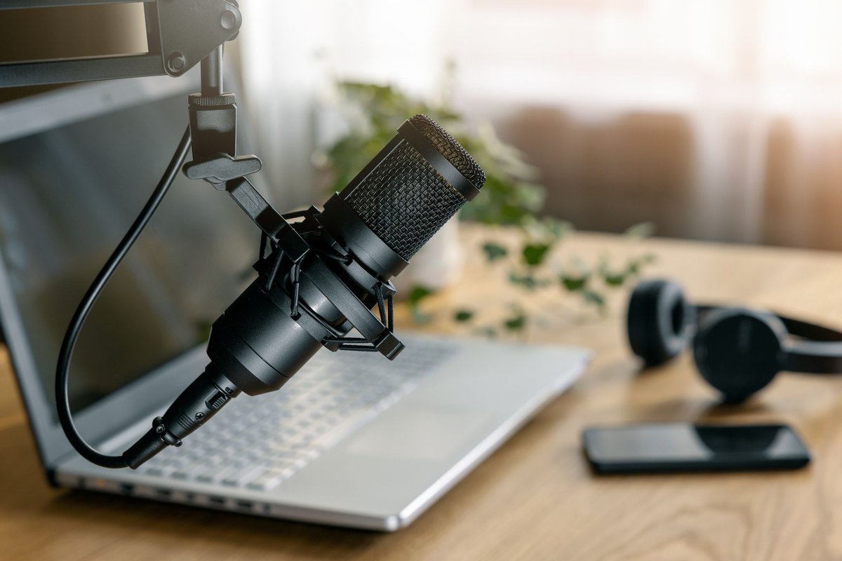 Podcasting 101: How to Start A Podcast from Scratch
#money #blog #contentmarketing #marketing #business #bloggingtips #bloggingtips #blogger #keywords #SEO #podcast #podcasting #contentcreation #contentwriting #contentwriting #podcasttips #podcastingtips
buff.ly/3Gq3OW7