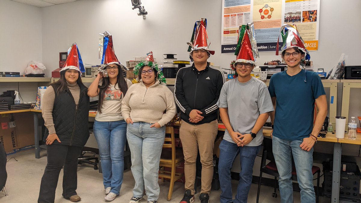 Students from @nmsu_role and @Nmsu_LatinxSTEM celebrated the end of the semester with a posada, we played lotería, ate tamales, and even had a piñata. We all wish you Felices Fiestas! @nmsu @NMSU_engineer @CoresNmsu @lurogaca #posadas